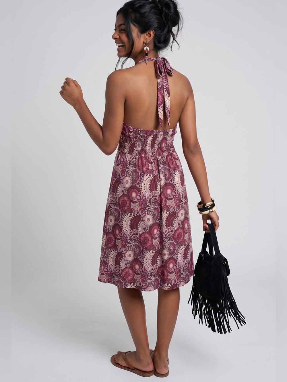 NWT- Lascana printed halter dress featuring crossover v-neckline. Size 12 - Picture 3 of 14
